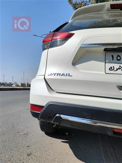 نیسان ئێکس ترەیل